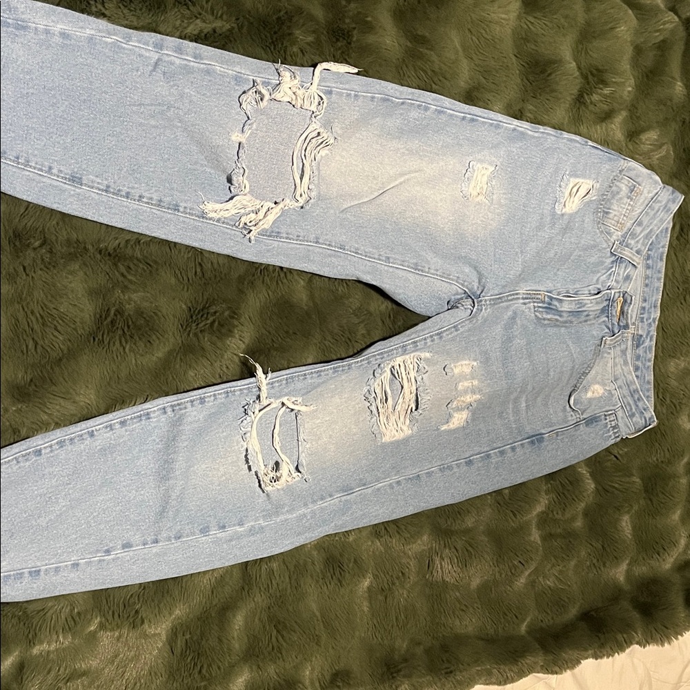 SHEIN Light Blue Distressed Straight Leg Jeans